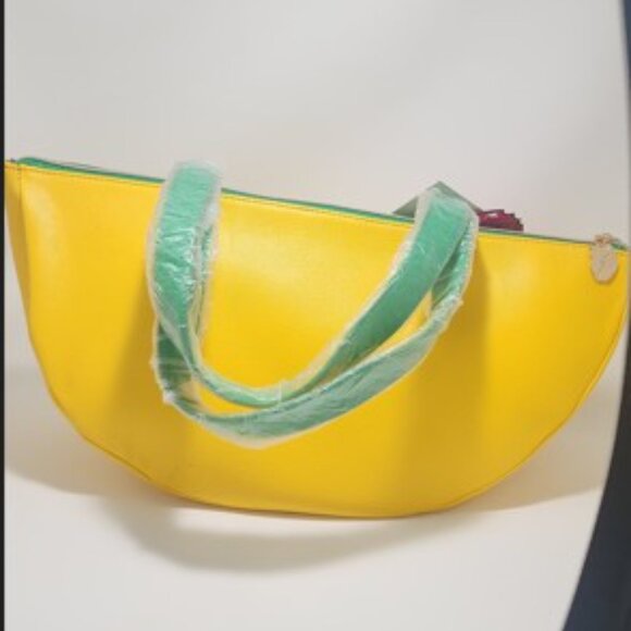 RARE Betsey Johnson Banana Bag - Picture 2 of 2